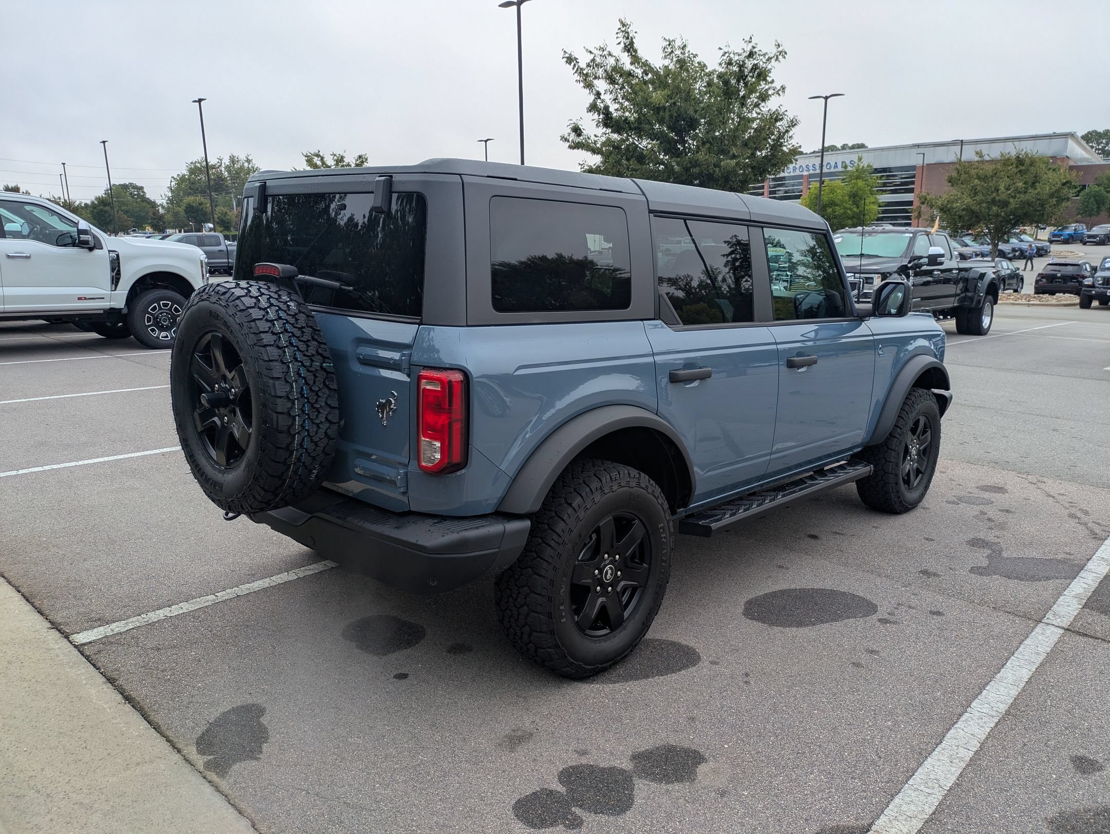 Certified 2024 Ford Bronco Black Diamond AWD/4WD image 4