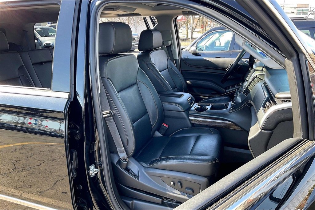 Used 2018 Chevrolet Tahoe LT w/ LT Signature Package image 6