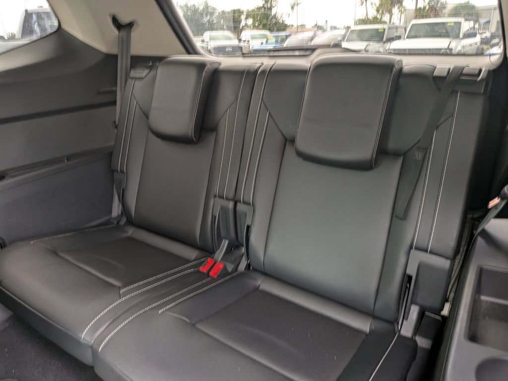 Used 2021 Volkswagen Atlas SE w/ Towing Package FWD image 16