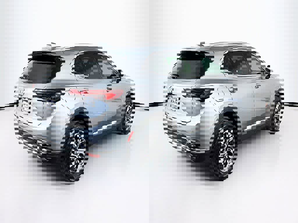 Used 2023 Buick Envision Essence image 25