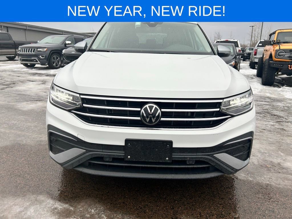 Used 2024 Volkswagen Tiguan Wolfsburg Edition image 9