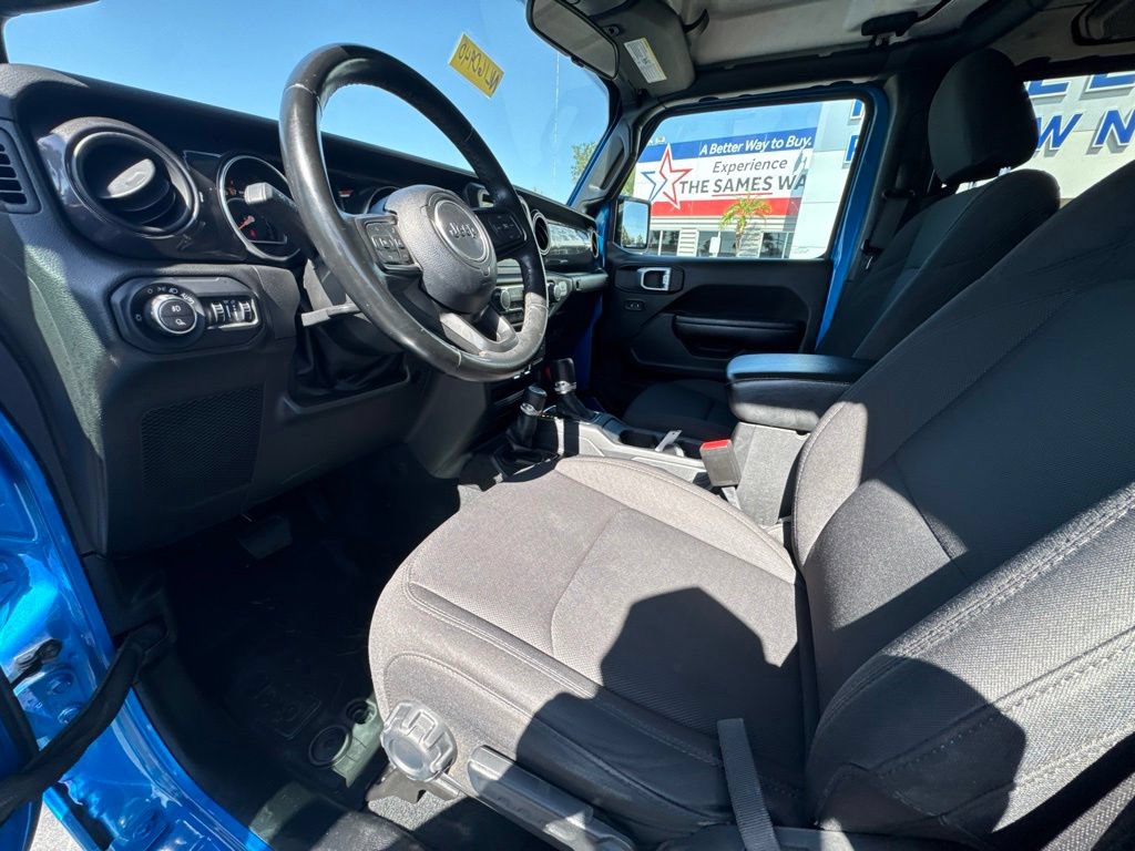 Used 2022 Jeep Gladiator Sport AWD/4WD image 13