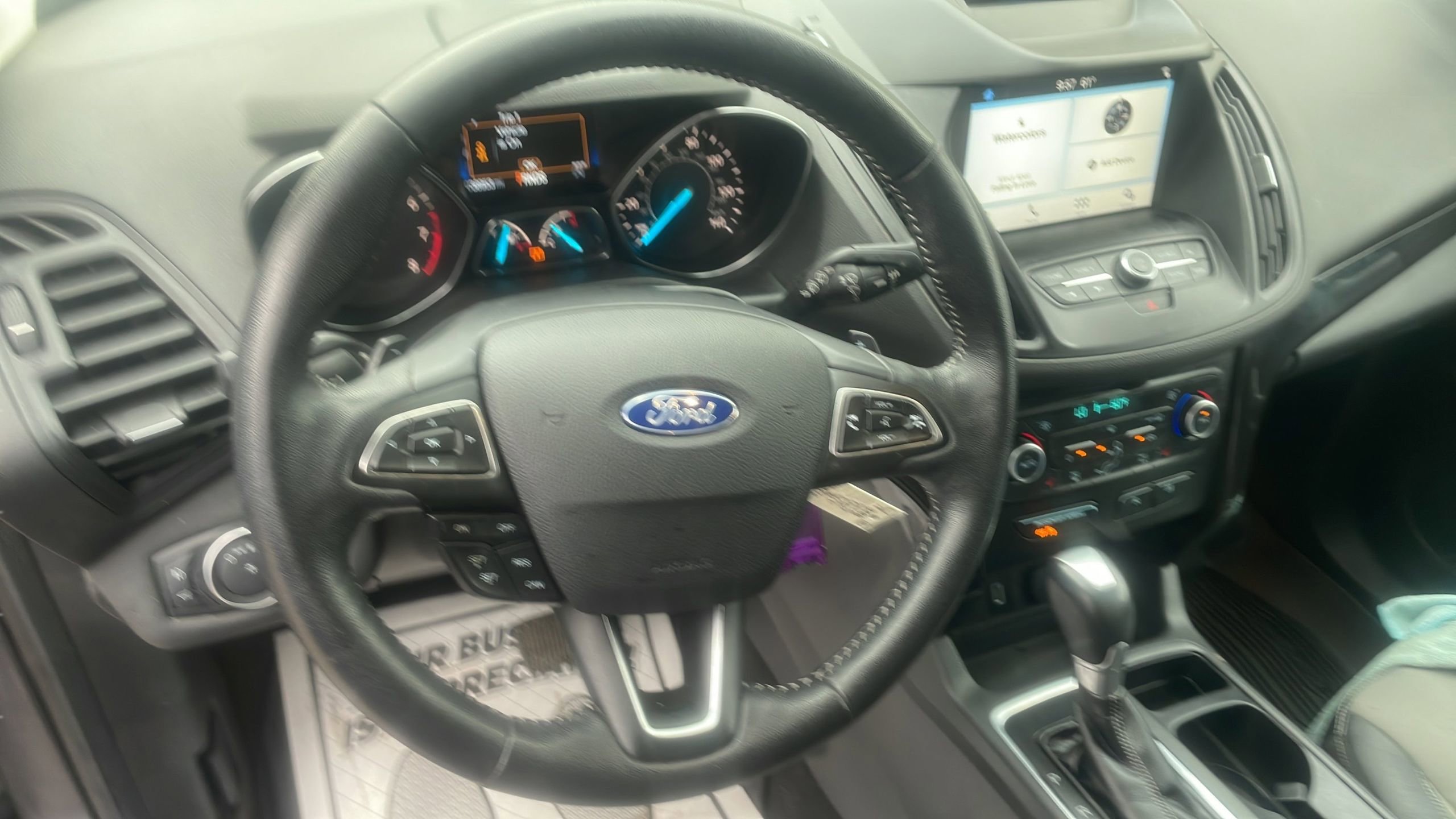 Certified 2018 Ford Escape SE w/ SE Sport Appearance Package AWD/4WD image 17