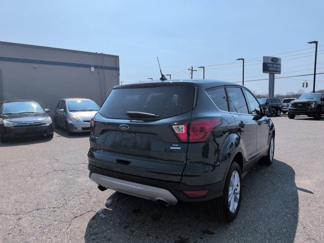 Certified 2019 Ford Escape SE image 5