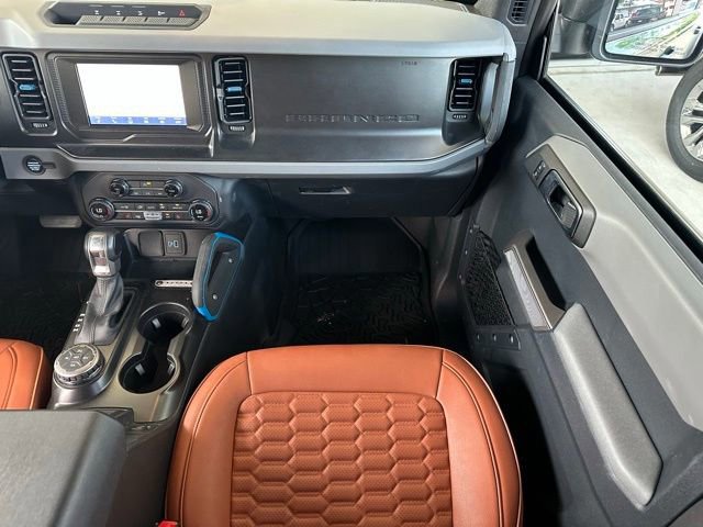 Certified 2023 Ford Bronco Black Diamond w/ Sasquatch Package AWD/4WD image 12