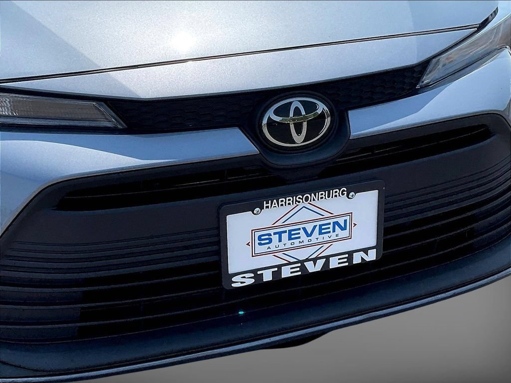 Used 2024 Toyota Corolla LE FWD image 32