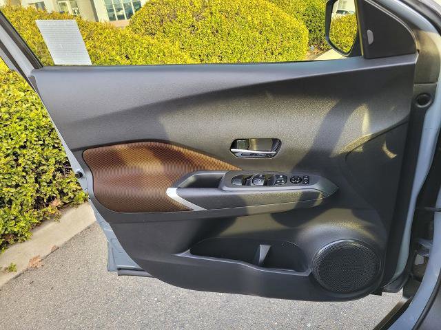 Used 2023 Nissan Kicks SR w/ Exterior Package image 27