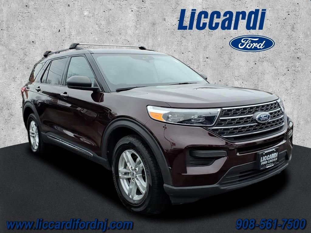 Certified 2023 Ford Explorer XLT image 1