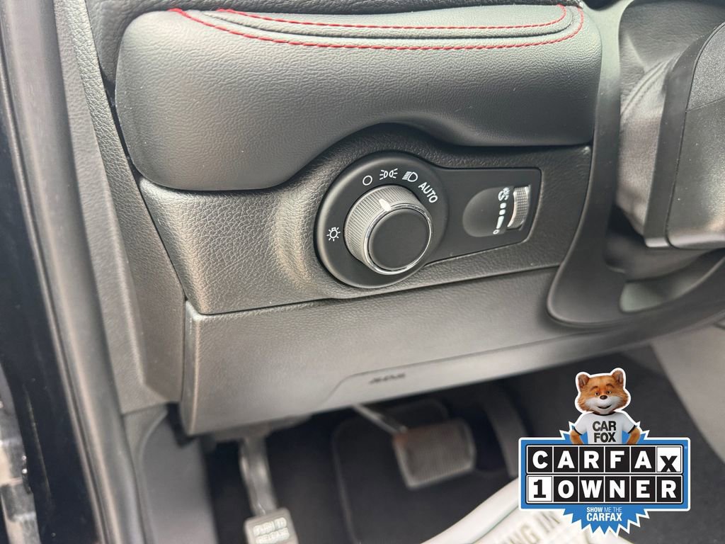 Used 2024 Dodge Durango GT image 35