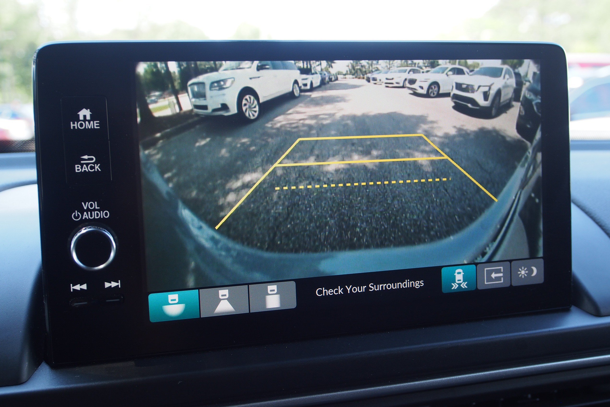 Used 2025 Honda Pilot Touring image 37