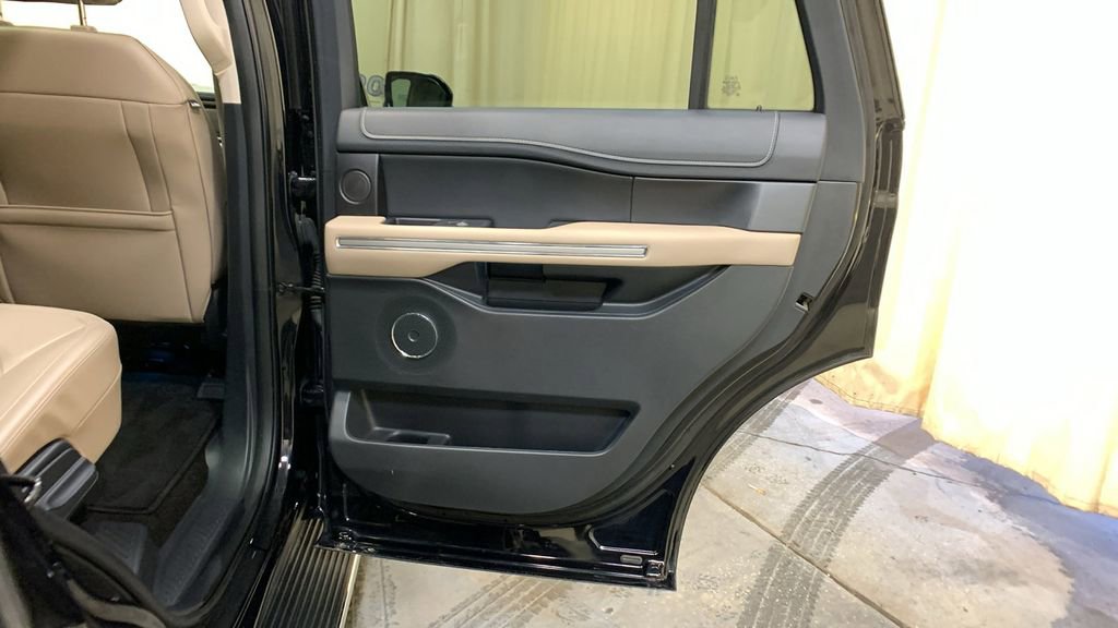 Certified 2023 Ford Expedition Limited AWD/4WD image 13
