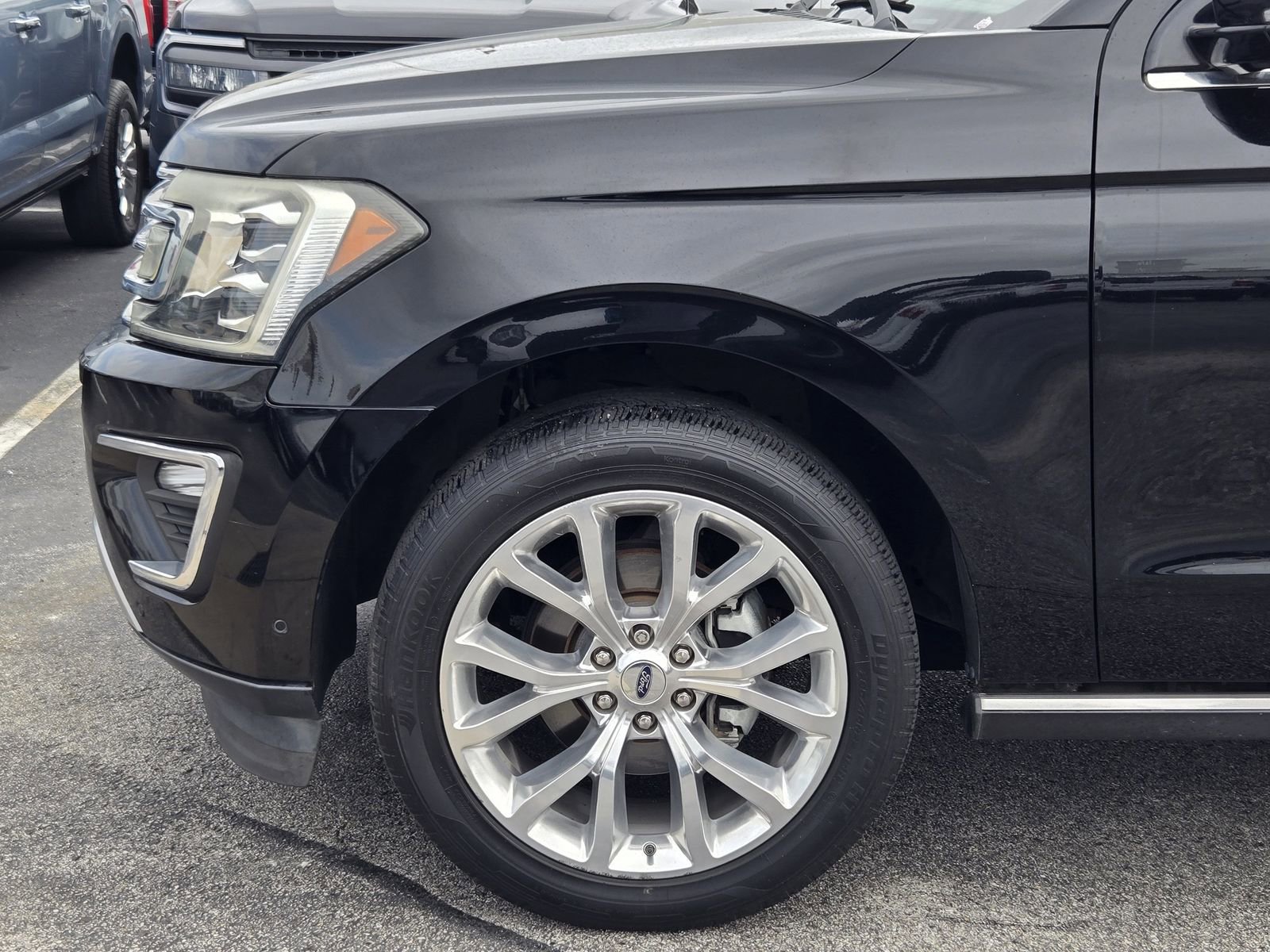 Certified 2018 Ford Expedition Limited w/ Equipment Group 302A AWD/4WD image 7