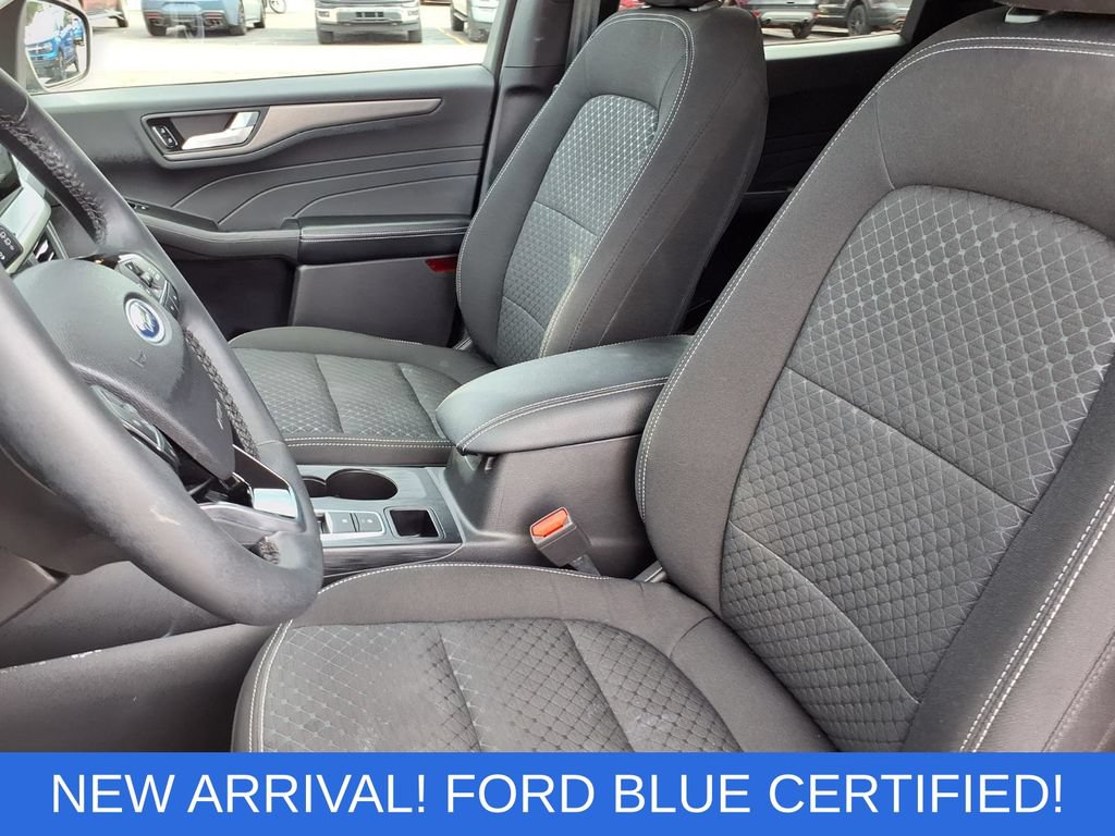 Certified 2023 Ford Escape Active w/ Tech Pack #2 AWD/4WD image 3