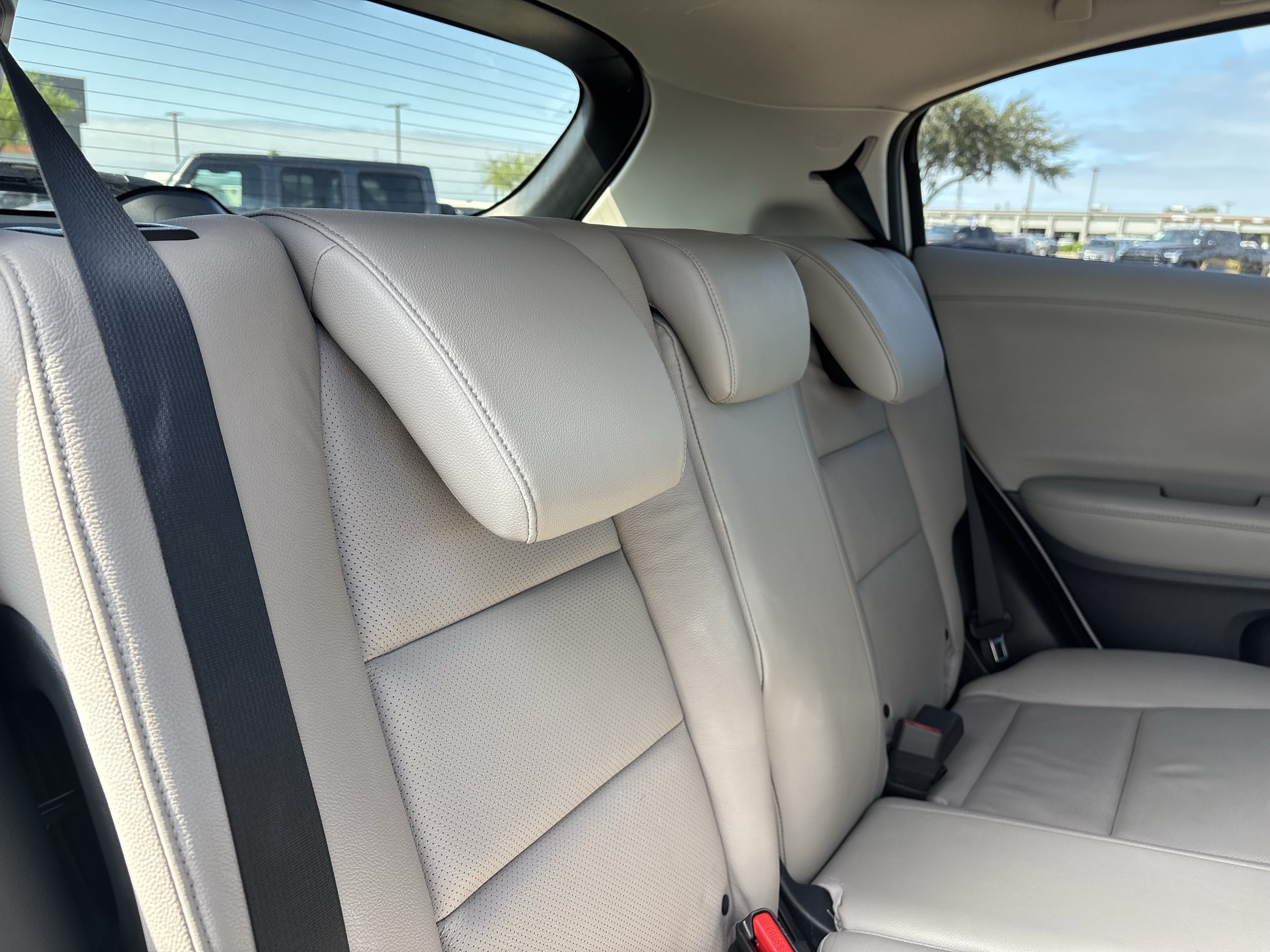 Used 2022 Honda HR-V EX-L image 22