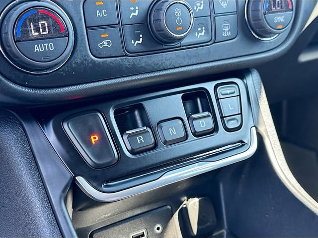 Used 2021 GMC Terrain SLE w/ Driver Convenience Package AWD/4WD image 21