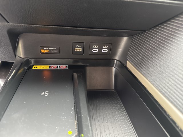 Used 2025 Toyota Camry SE FWD image 22