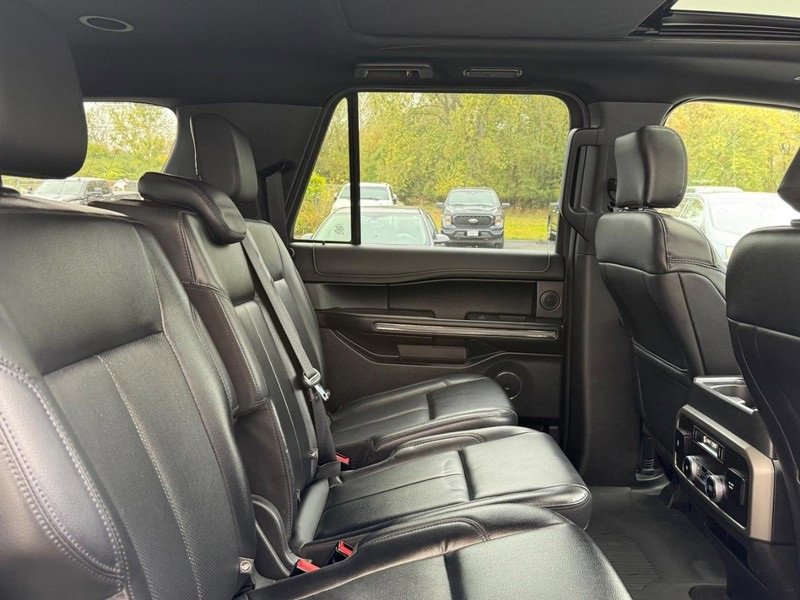 Certified 2019 Ford Expedition Max XLT w/ Equipment Group 202A image 9