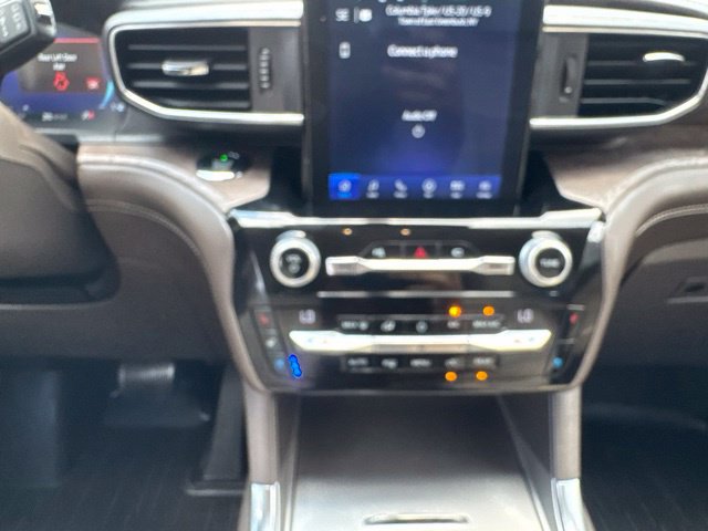 Certified 2021 Ford Explorer Platinum w/ Equipment Group 601A AWD/4WD image 29