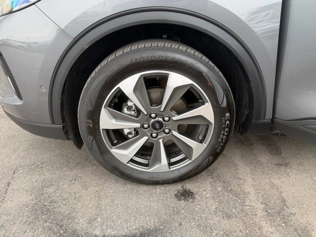 Certified 2023 Ford Escape Platinum w/ Premium Technology Package image 27