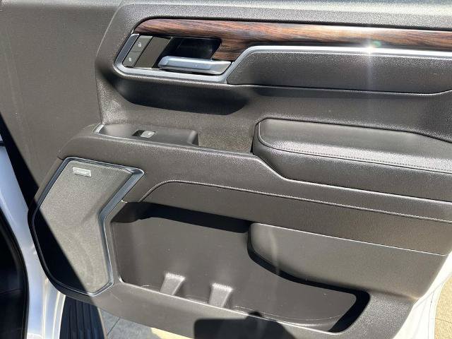 Used 2022 GMC Sierra 1500 SLT AWD/4WD image 18