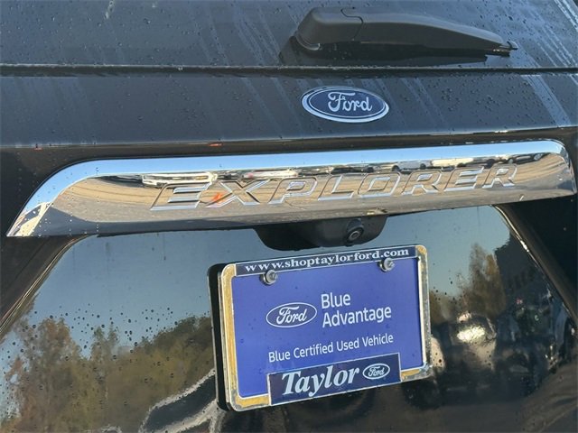 Certified 2022 Ford Explorer XLT w/ Equipment Group 202A image 30