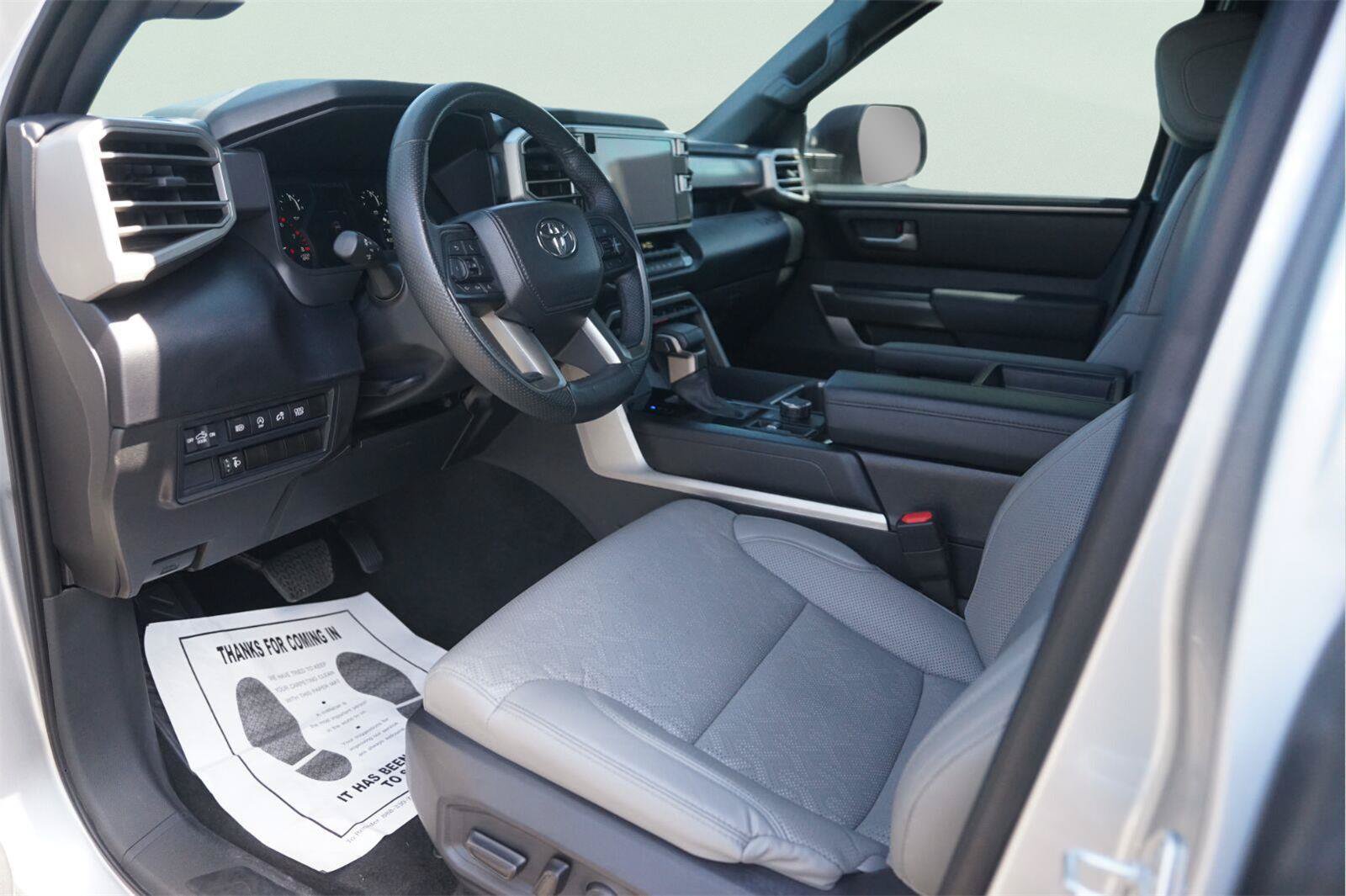Used 2025 Toyota Tundra SR5 w/ SR5 Premium Package AWD/4WD image 8