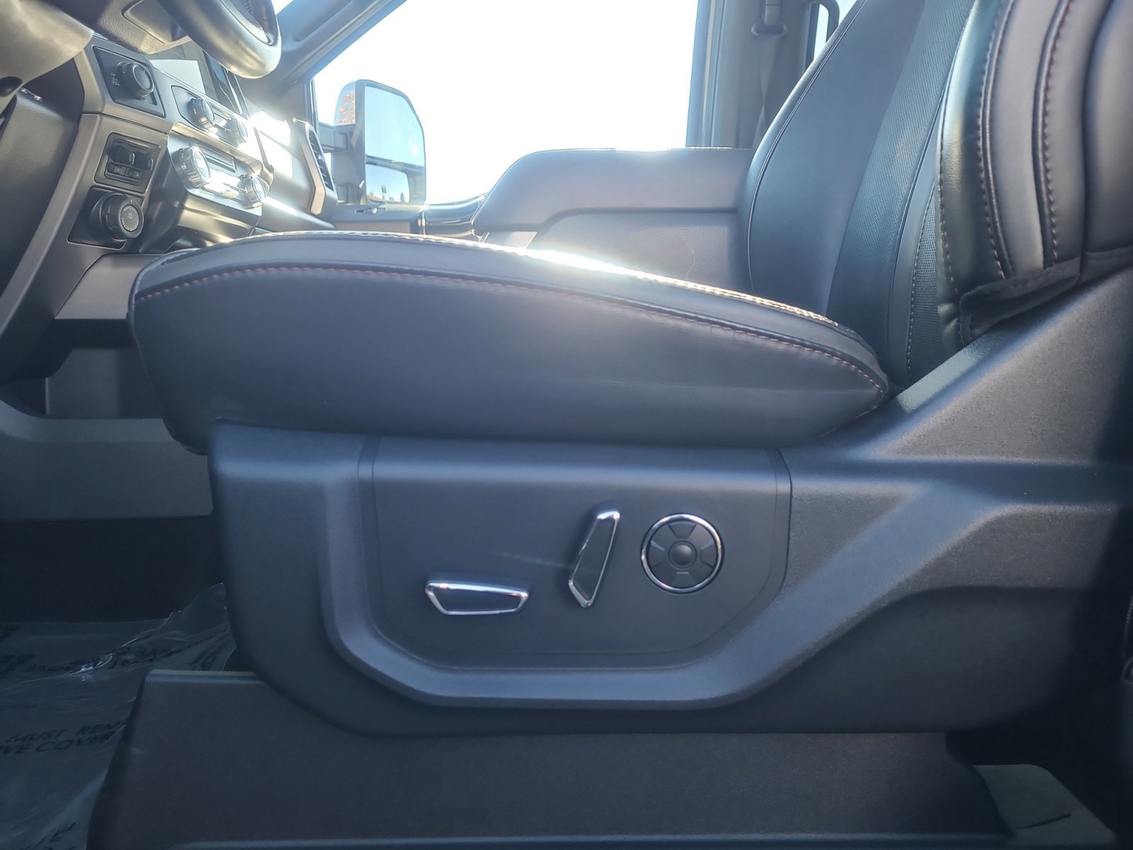 Certified 2022 Ford F350 Platinum image 14