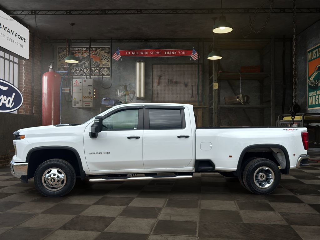 Used 2024 Chevrolet Silverado 3500 W/T w/ WT Convenience Package AWD/4WD image 3