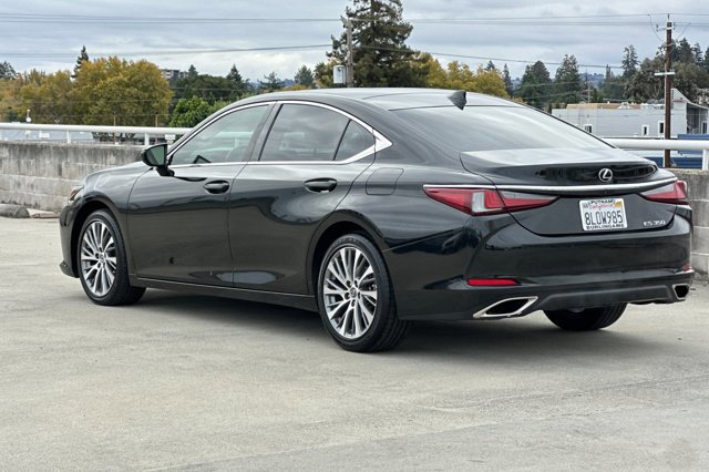 Used 2019 Lexus ES 350 image 3
