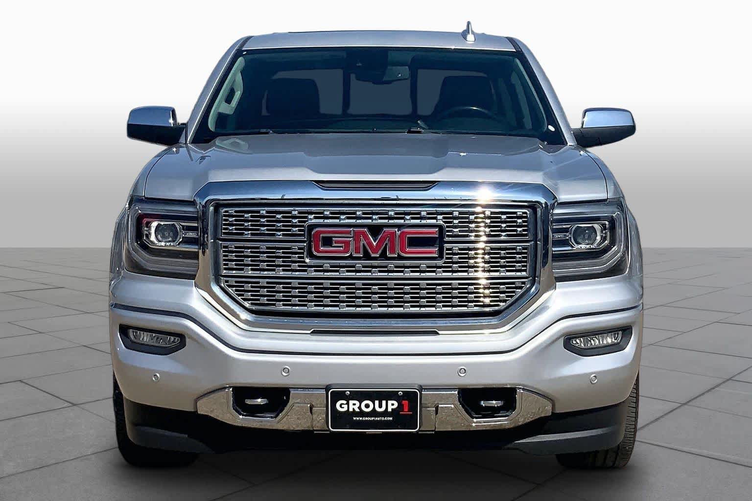 Used 2018 GMC Sierra 1500 Denali w/ Denali Ultimate Package AWD/4WD image 4