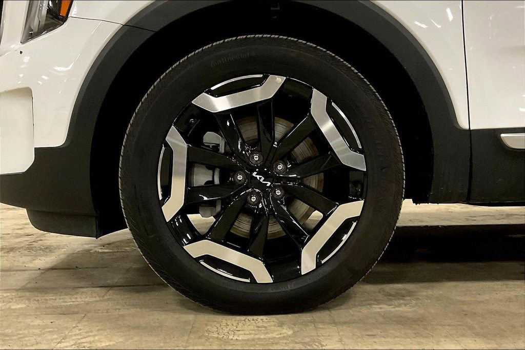 Used 2025 Kia Telluride S AWD/4WD image 9