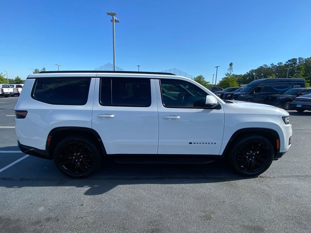Used 2022 Jeep Wagoneer Series III AWD/4WD image 6