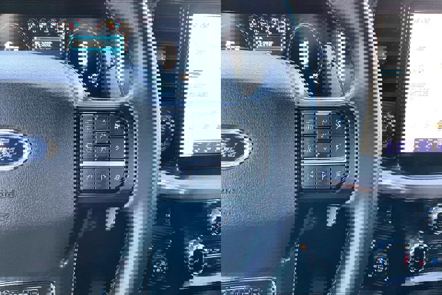 Certified 2022 Ford F150 Raptor w/ Equipment Group 801A High image 23