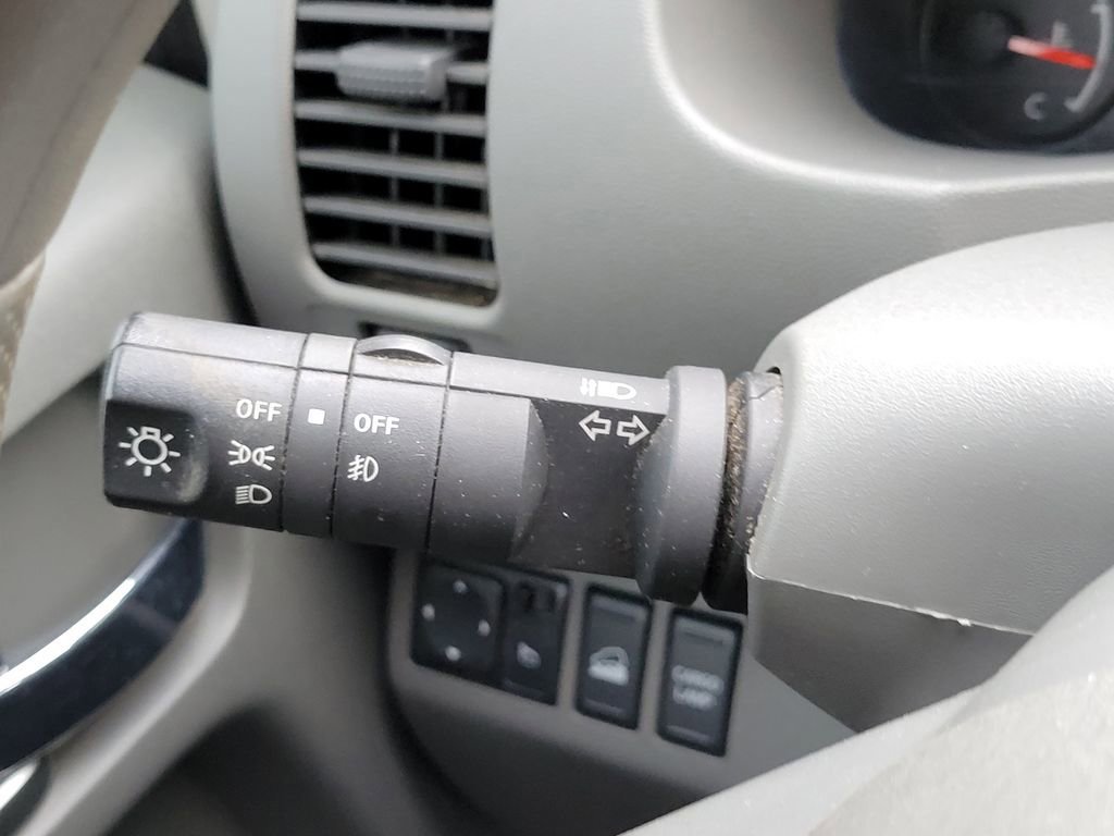 Used 2020 Nissan Frontier SV w/ Midnight Edition Floor Mats image 28