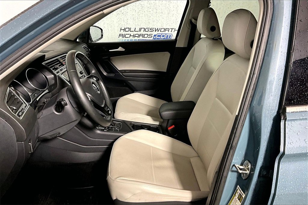 Used 2020 Volkswagen Tiguan SE image 20