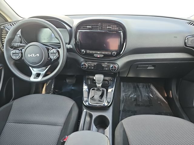 Used 2024 Kia Soul S FWD image 9