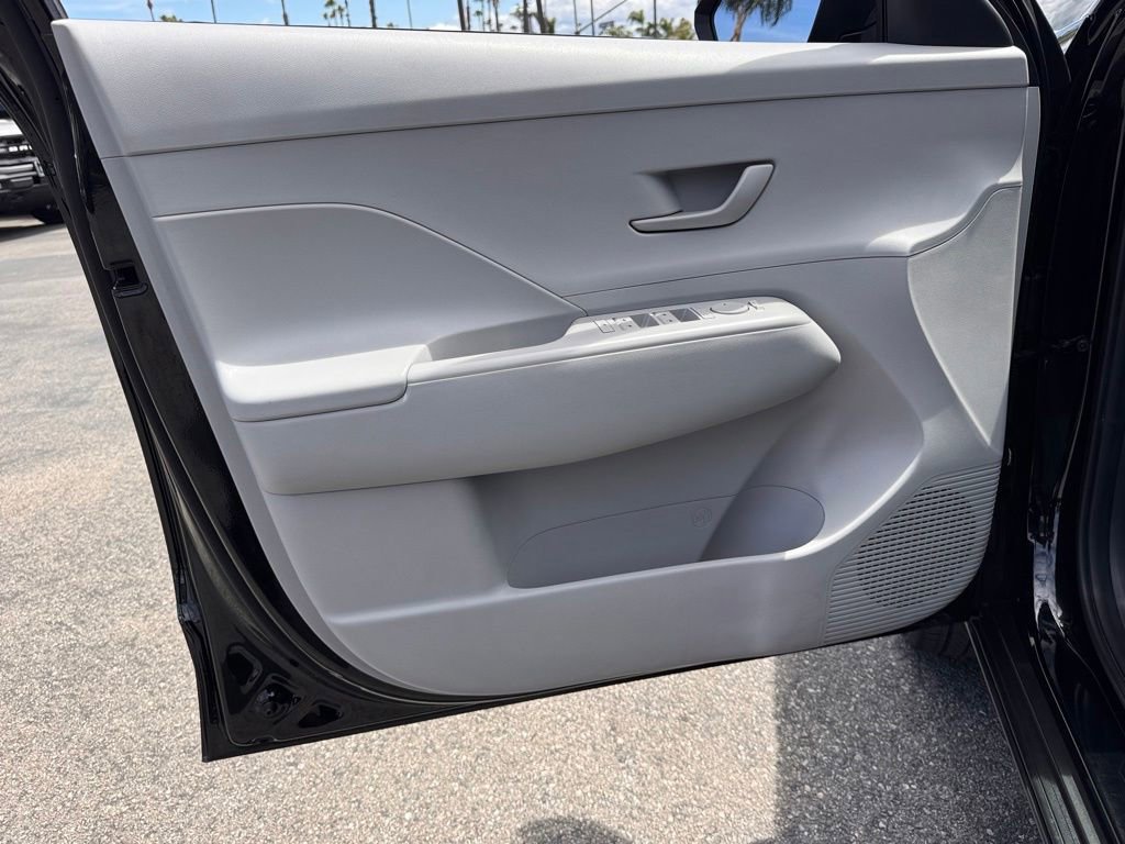 Used 2024 Hyundai Kona SEL AWD/4WD image 15