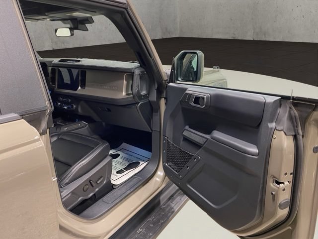 Certified 2025 Ford Bronco Outer Banks AWD/4WD image 19