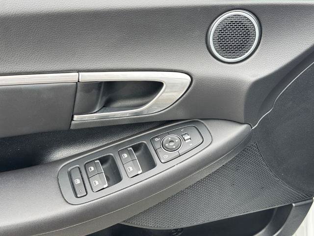 Used 2023 Hyundai Sonata Blue FWD image 13