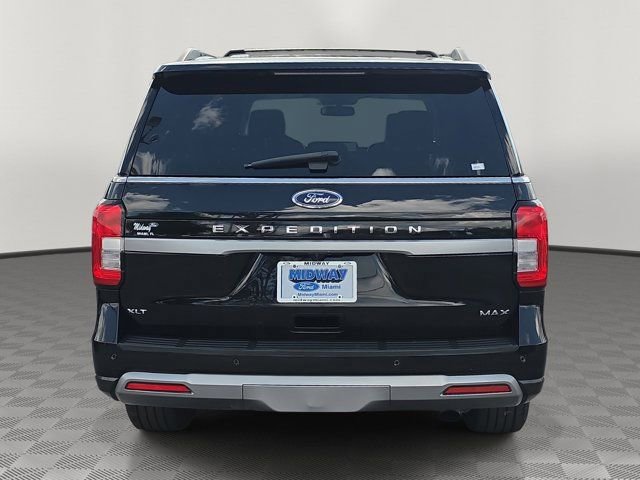 Certified 2024 Ford Expedition Max XLT image 3