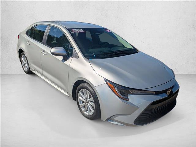 Used 2026 Toyota Corolla LE w/ LE Premium Package FWD image 3