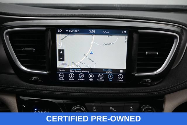 Used 2019 Chrysler Pacifica Limited FWD image 21
