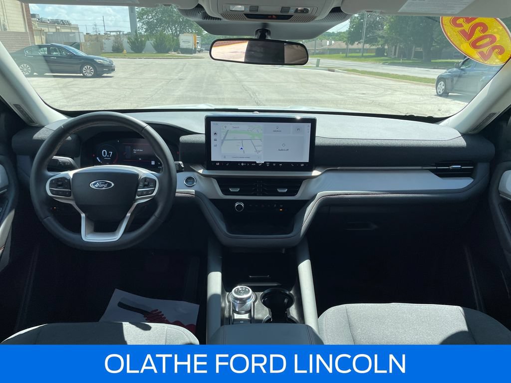 Certified 2025 Ford Explorer Active AWD/4WD image 15