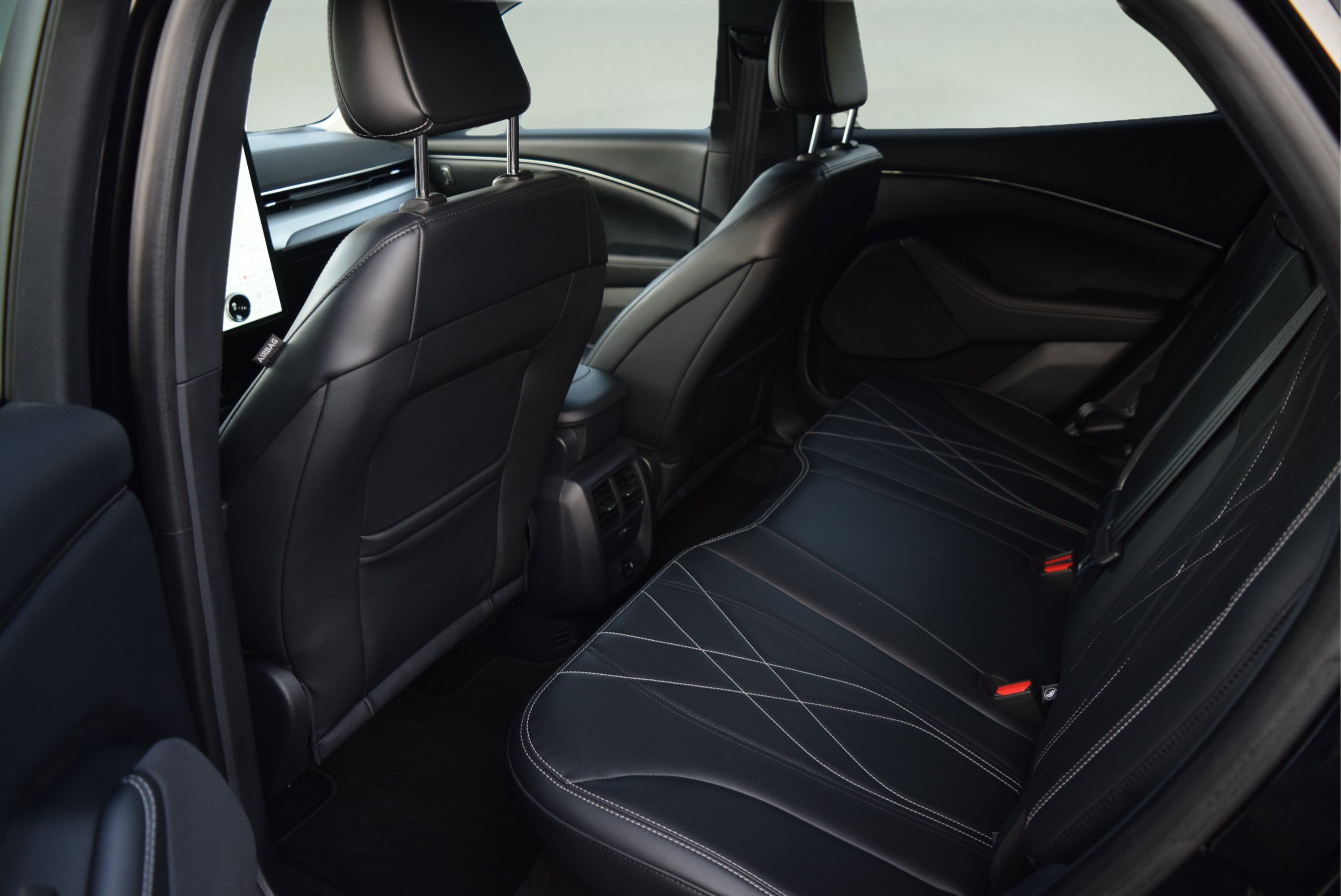 Certified 2021 Ford Mustang Mach-E Select w/ Comfort/Appearance Package AWD/4WD image 8