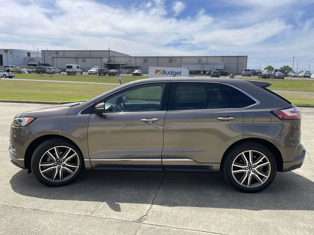 Certified 2019 Ford Edge Titanium w/ Equipment Group 301A image 2