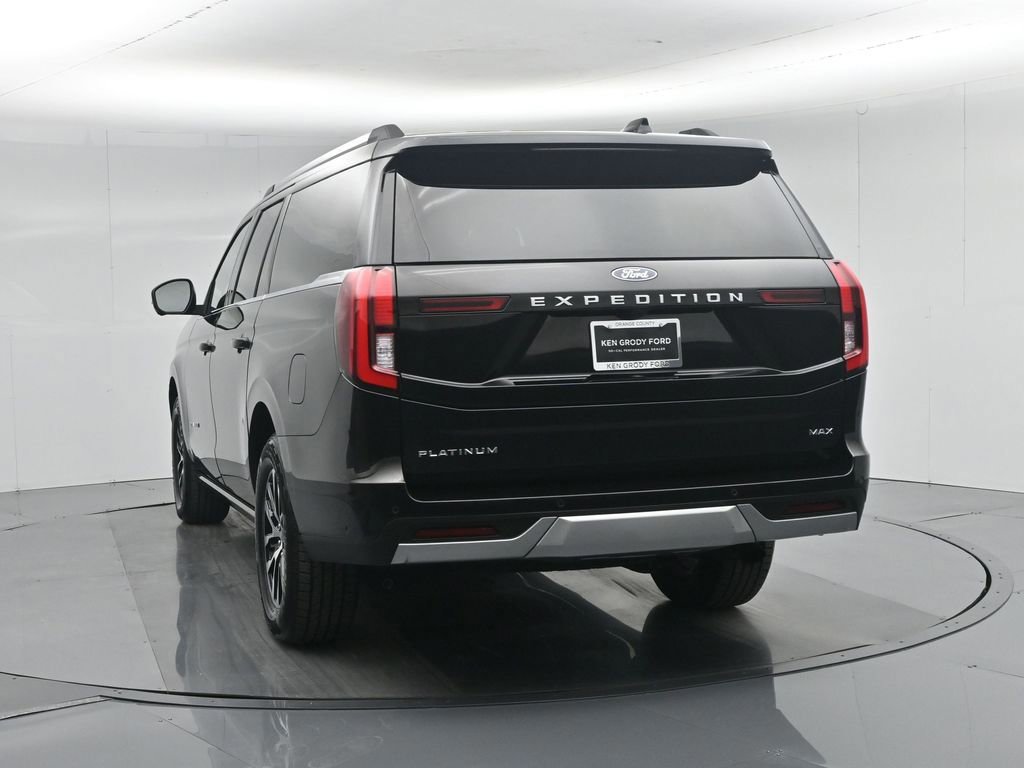 Certified 2025 Ford Expedition Max Platinum image 18