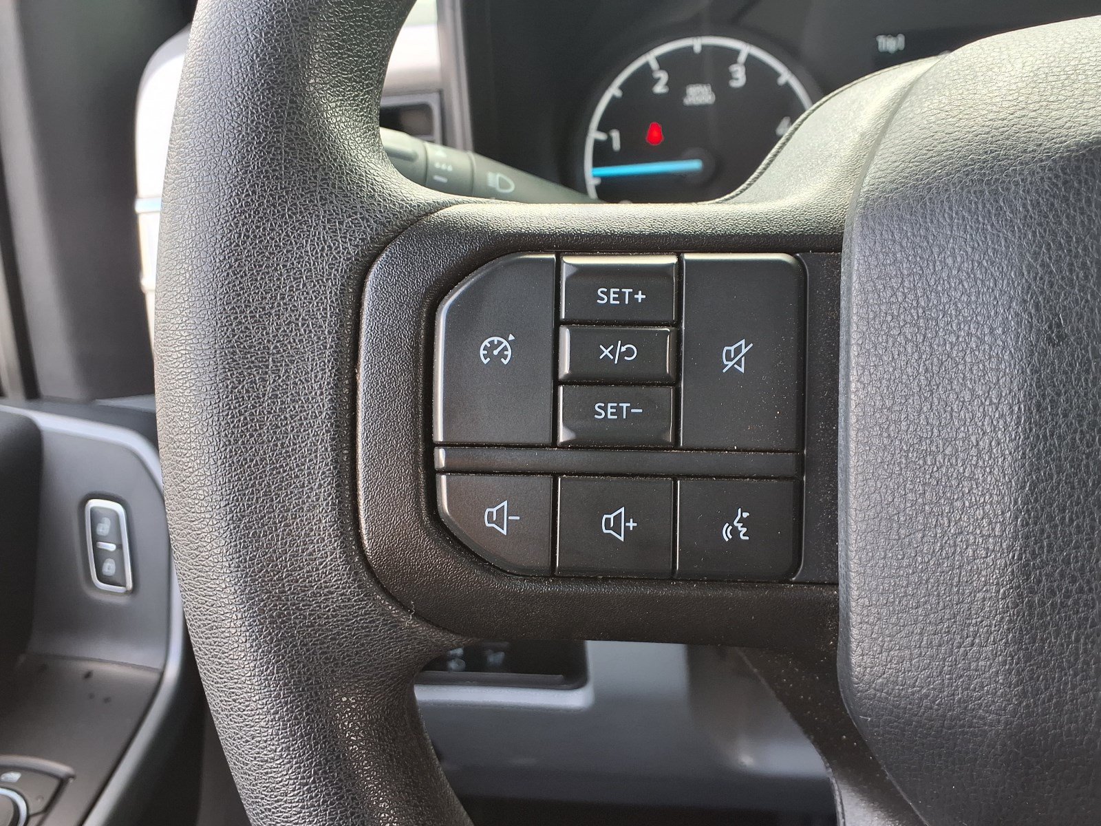 Certified 2023 Ford F250 XL w/ STX Appearance Package AWD/4WD image 26