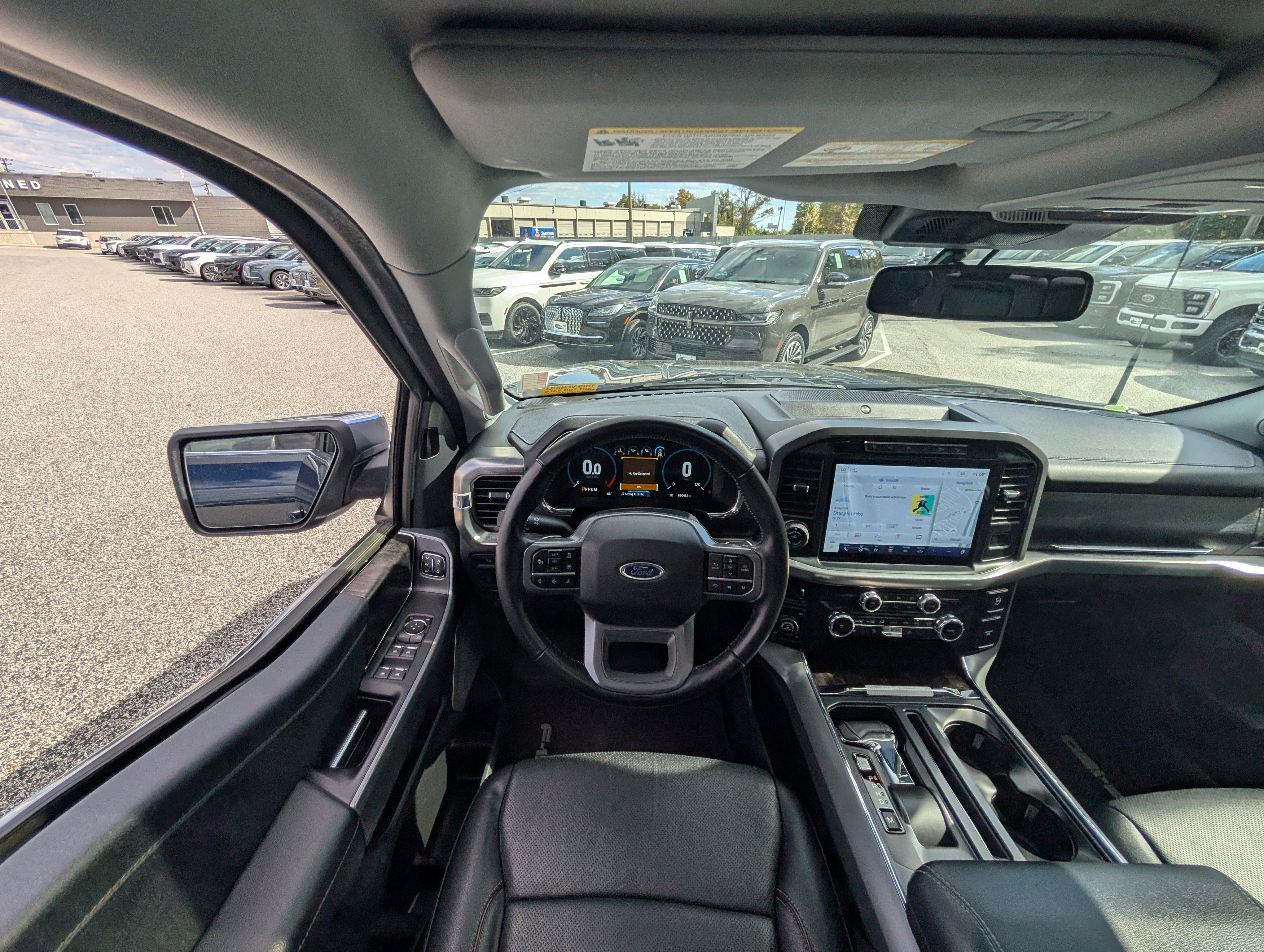 Certified 2022 Ford F150 Lariat w/ Equipment Group 502A High image 18