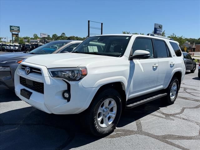 Used 2024 Toyota 4Runner SR5 Premium AWD/4WD image 5