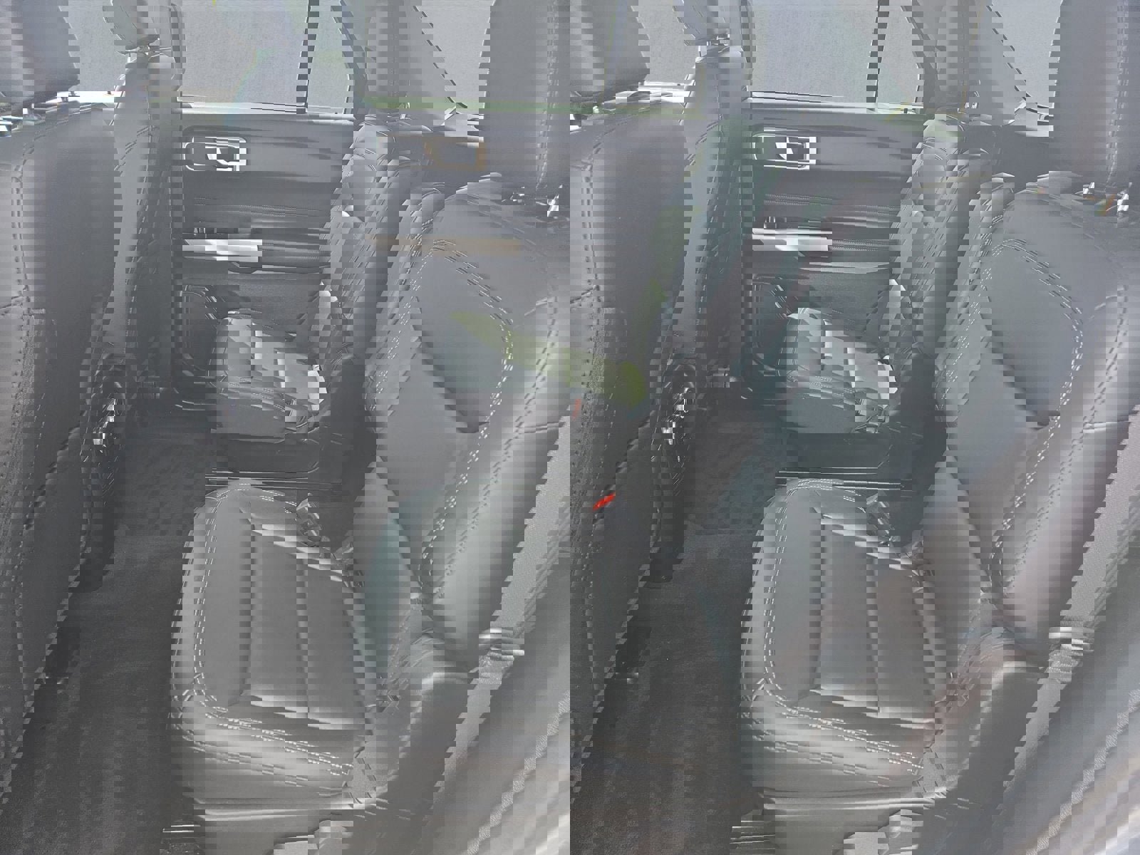 Certified 2022 Ford Explorer XLT w/ Equipment Group 202A image 23